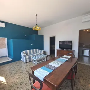 Apartment Corte Averaldo, San Felice del Benaco